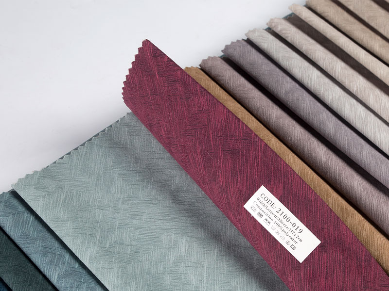 Vải laminate nhung in cao cấp: hoa văn rực rỡ, kết cấu mềm